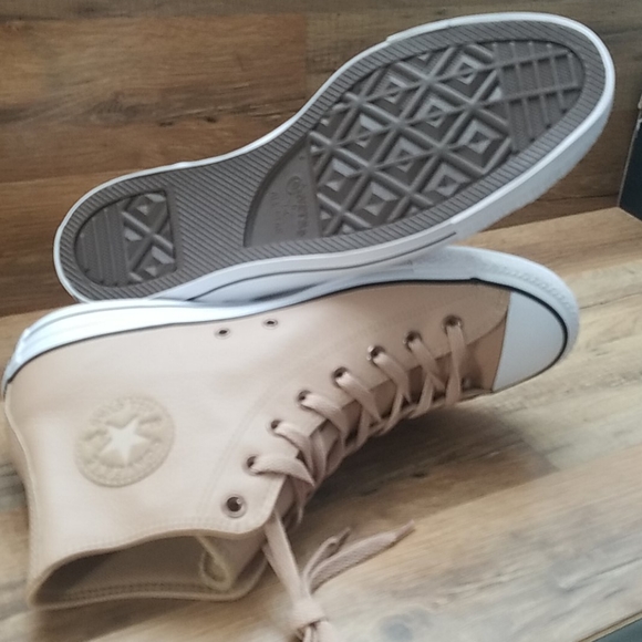 Converse high top BRAND New - Picture 3 of 15